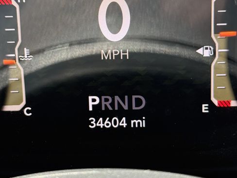 Used 2020 Jeep Wrangler Unlimited Sahara AWD/4WD image 15