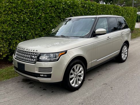Used 2014 Land Rover Range Rover HSE image 8