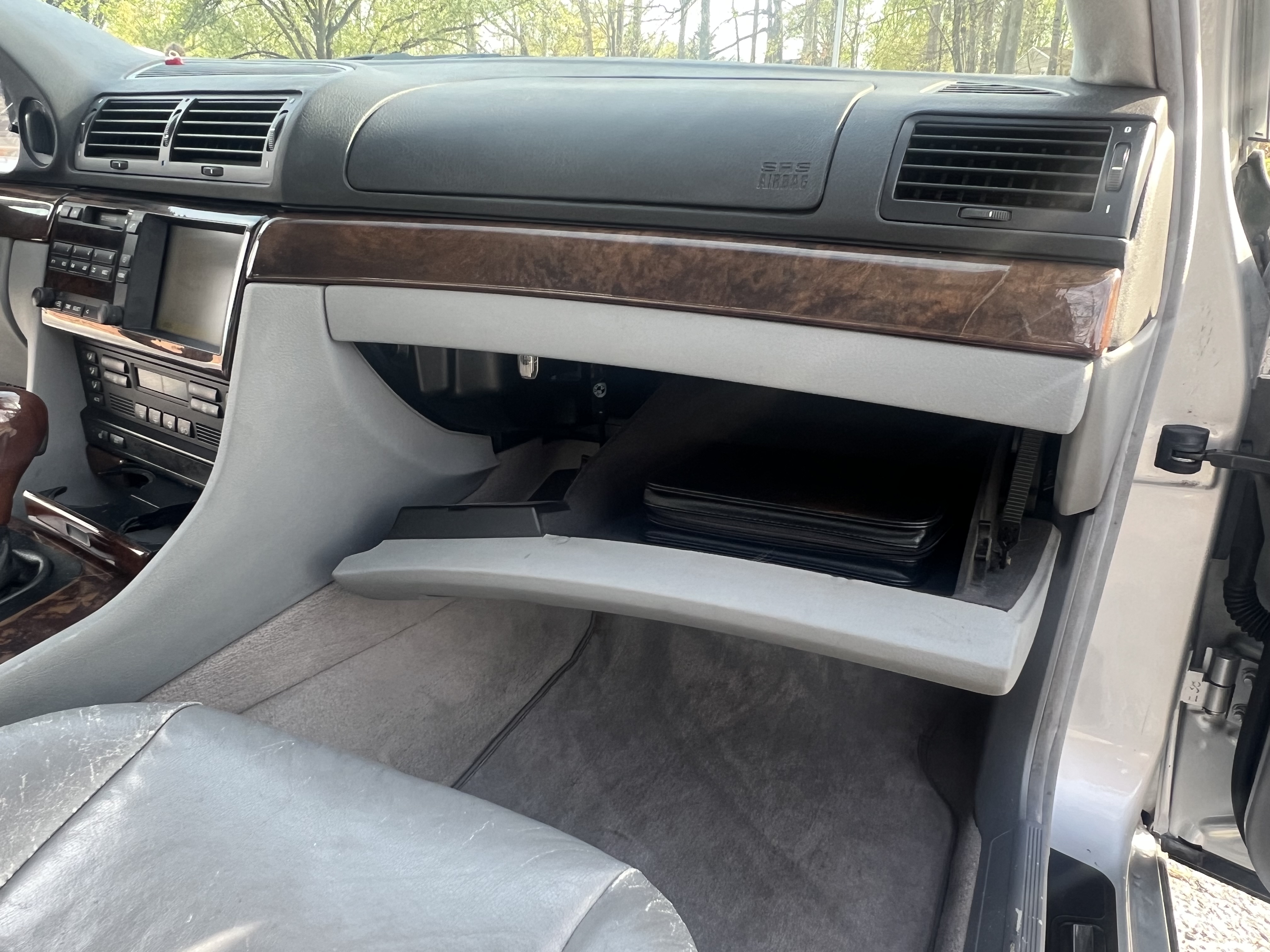 Used 2000 BMW 740i RWD image 9