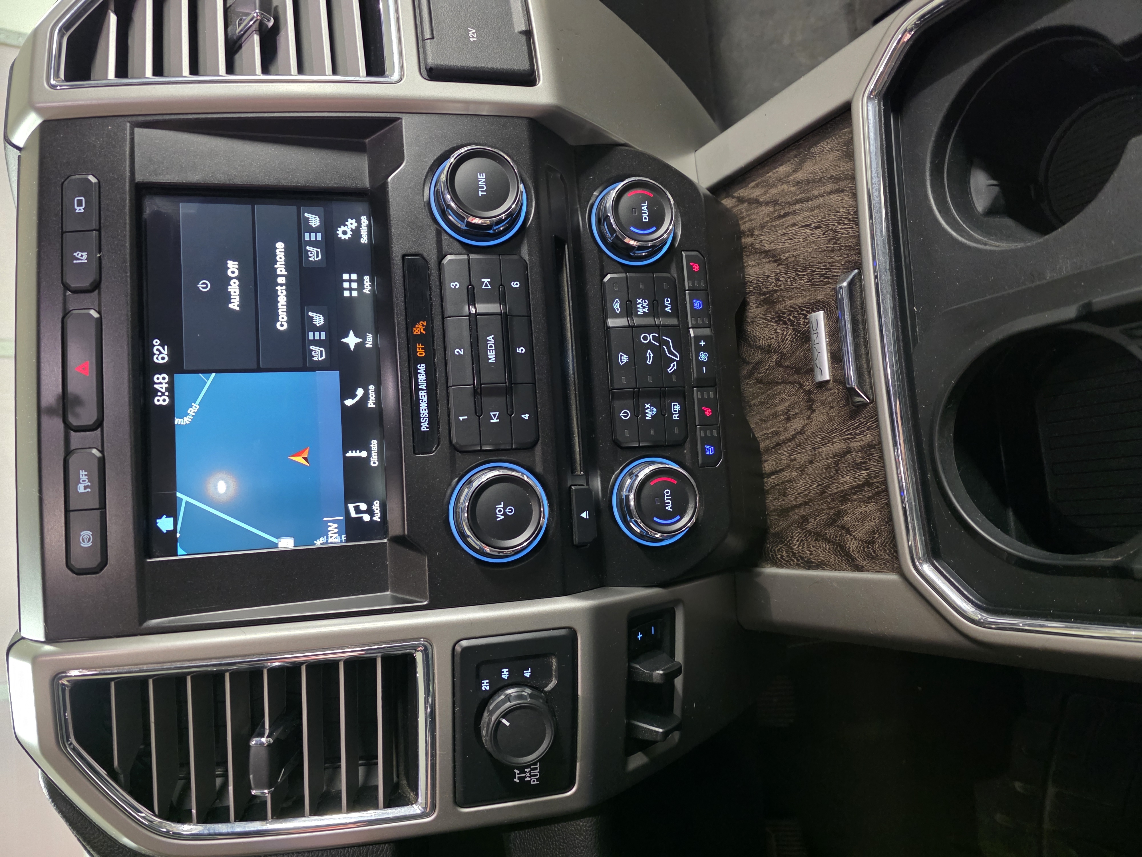 Used 2017 Ford F250 Lariat w/ Tow Technology Bundle AWD/4WD image 16