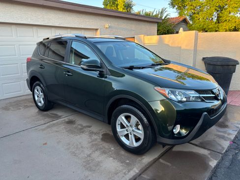 Used 2013 Toyota RAV4 XLE image 8