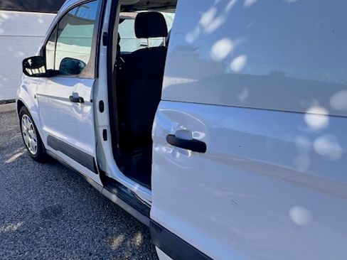 Used 2015 Ford Transit Connect XLT image 26