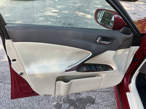 Used 2013 Lexus IS 250 AWD w/ Premium Pkg image 12