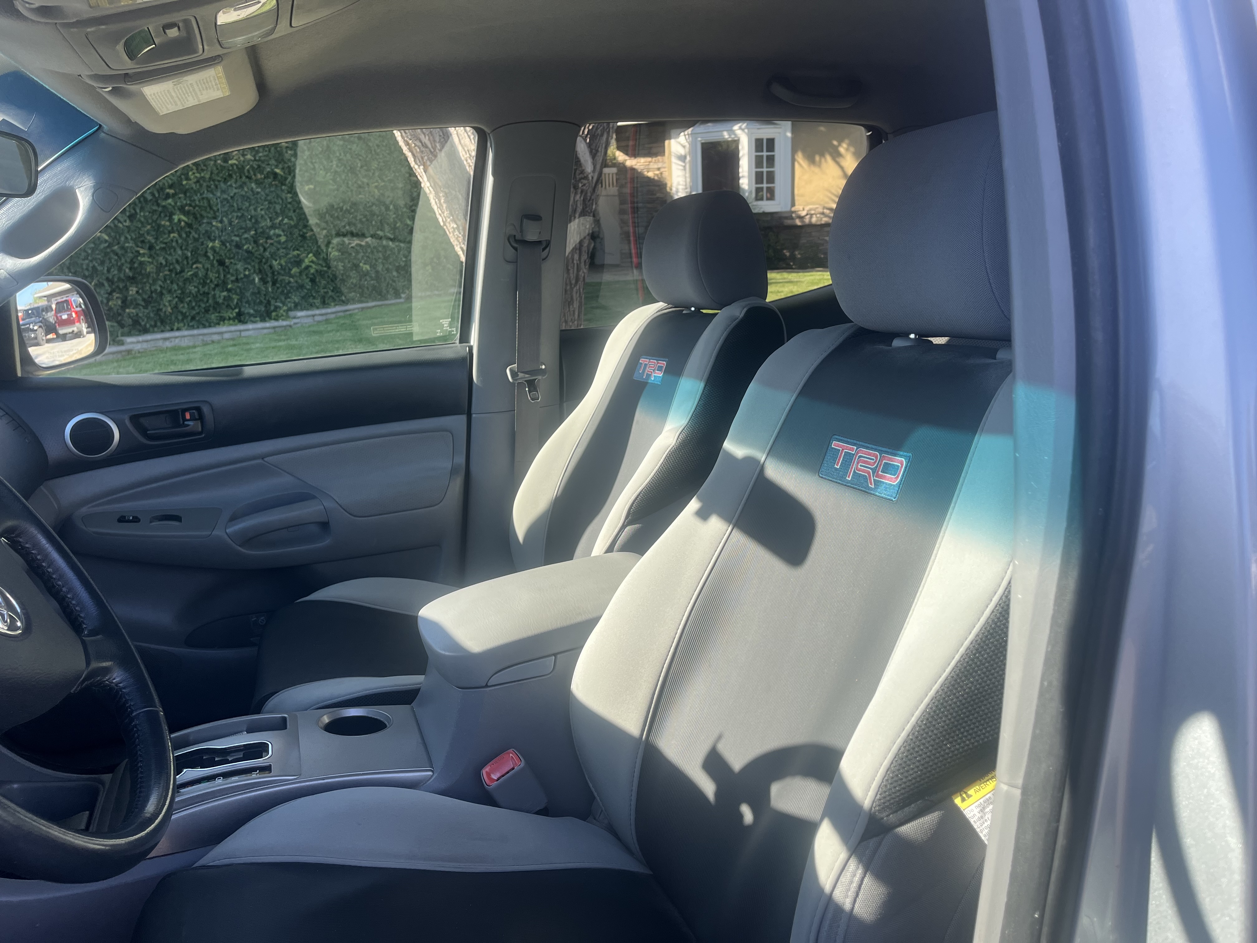Used 2005 Toyota Tacoma PreRunner w/ TRD Off-Road Pkg #2 RWD image 2