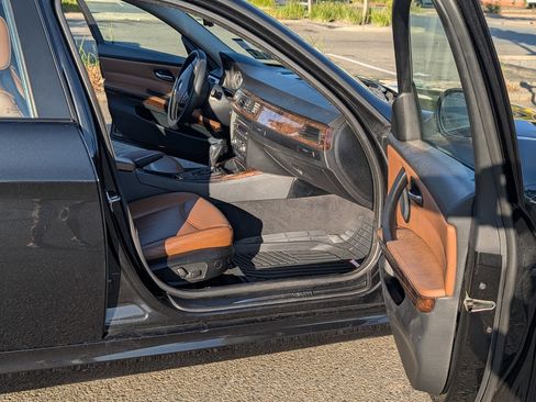 Used 2010 BMW 328i xDrive Sedan image 28