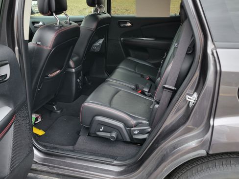 Used 2018 Dodge Journey GT w/ Nav & Sun Group image 4