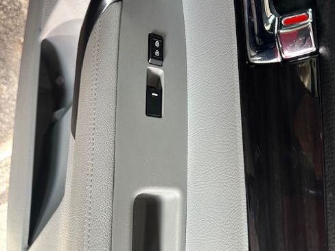 Used 2012 Kia Sorento LX w/ Convenience Pkg image 18