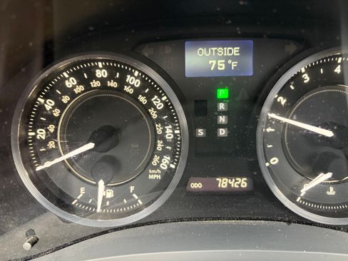 Used 2010 Lexus IS 250C image 1