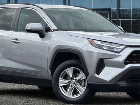 Used 2023 Toyota RAV4 XLE image 1