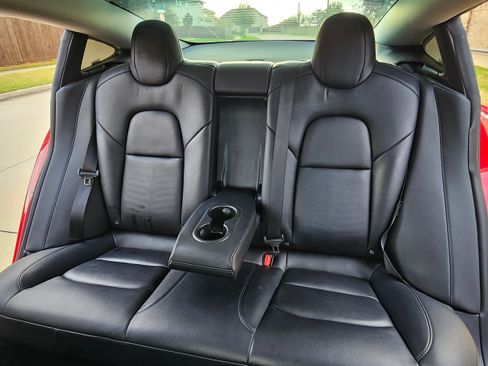 Used 2023 Tesla Model 3 Standard Range image 14