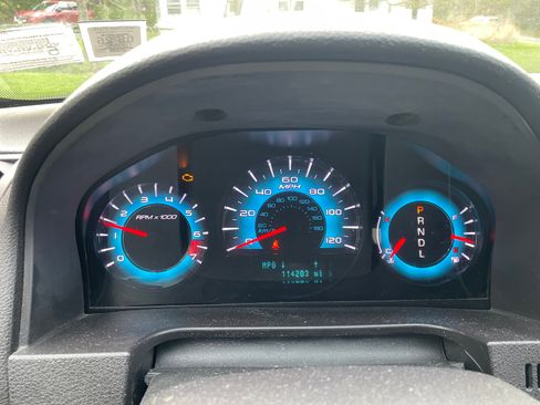 Used 2011 Ford Fusion SE FWD image 5