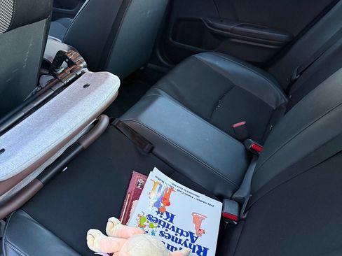 Used 2019 Honda Civic Sport image 8