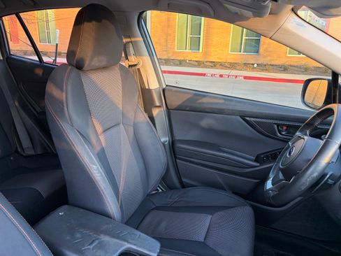 Used 2018 Subaru Crosstrek 2.0i Premium w/ Eyesight System image 18