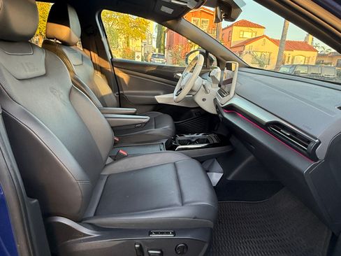 Used 2021 Volkswagen ID.4 1st Edition image 5