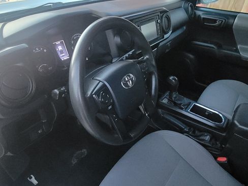 Used 2019 Toyota Tacoma SR w/ SR Convenience Package image 13