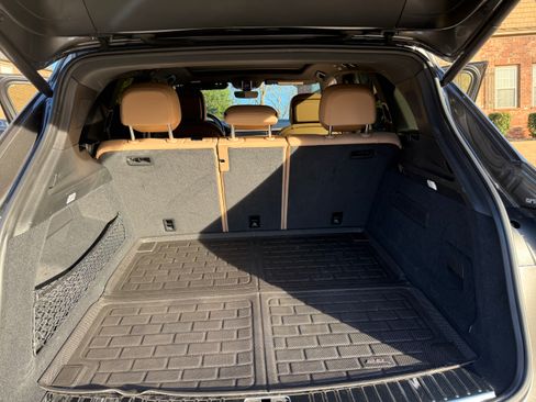 Used 2021 Porsche Cayenne image 21