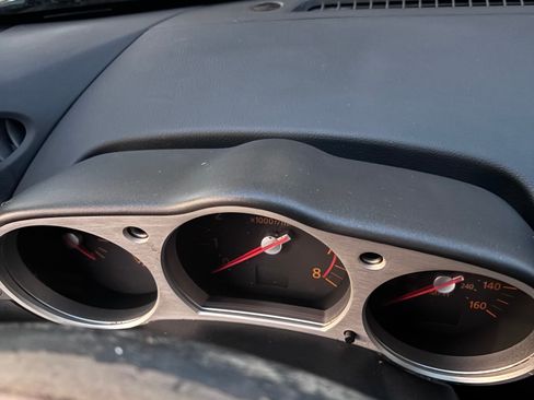 Used 2005 Nissan 350Z Touring image 12