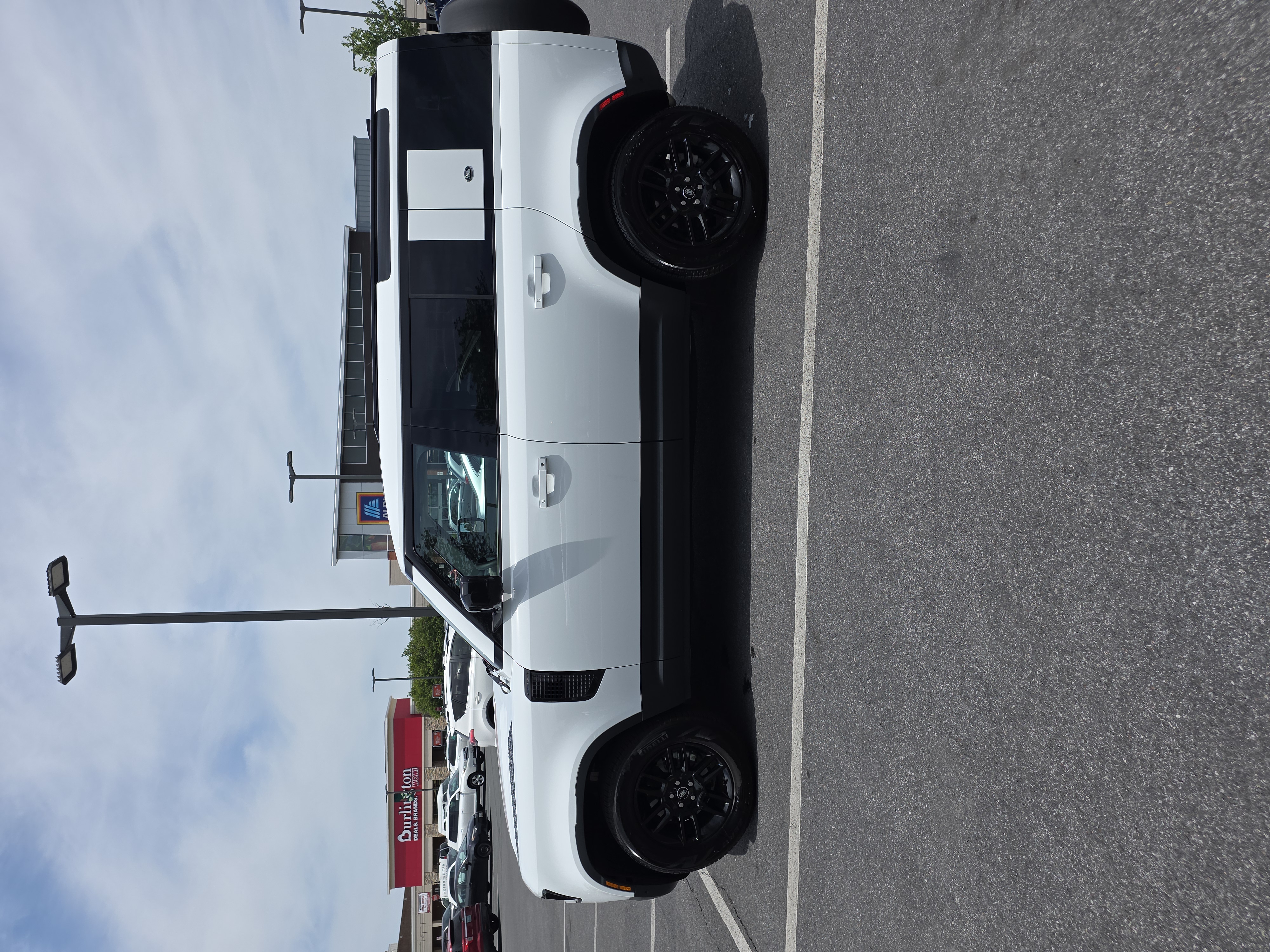 Used 2024 Land Rover Defender 110 S AWD/4WD image 10