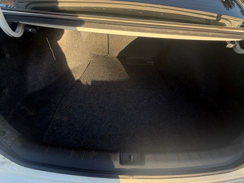 Used 2017 Honda Accord EX-L image 14