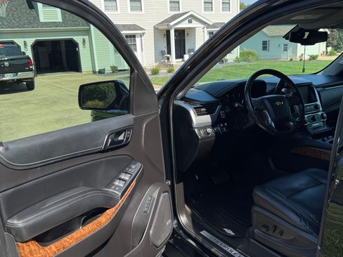Used 2016 Chevrolet Tahoe LTZ image 10