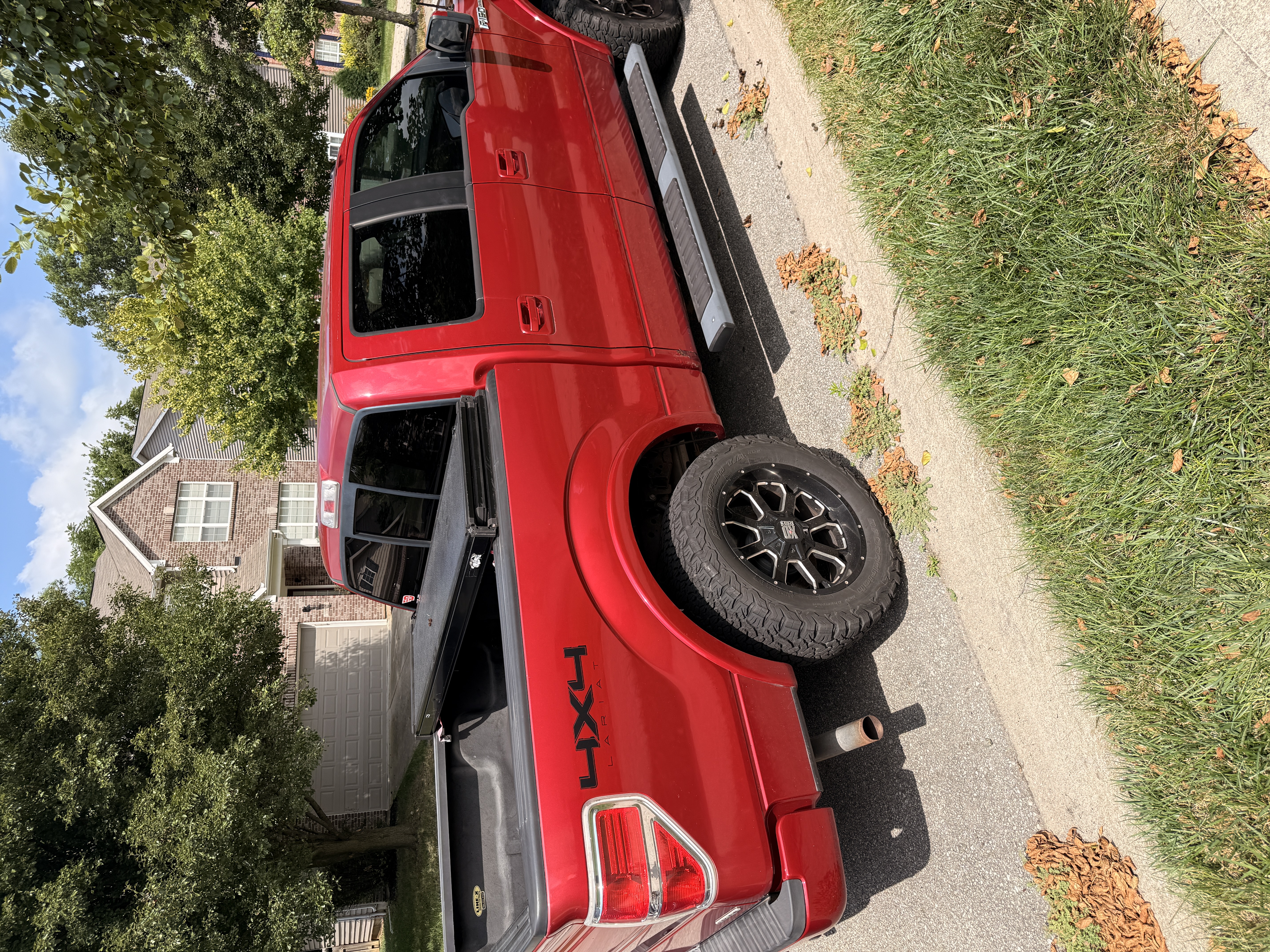 Used 2012 Ford F150 Lariat AWD/4WD image 6