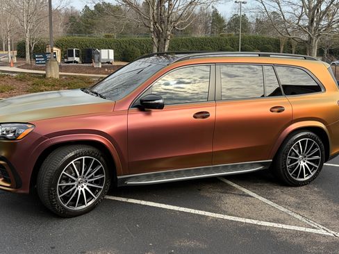 Used 2025 Mercedes-Benz GLS 450 4MATIC image 1