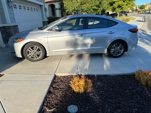 Used 2017 Hyundai Elantra Value Edition FWD image 16