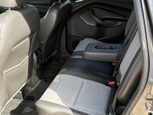 Used 2017 Ford Escape Titanium image 11