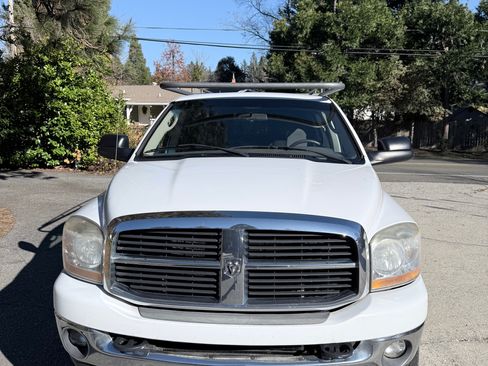 Used 2006 Dodge Ram 2500 Truck SLT w/ Quad Cab Big Horn Value Group image 10