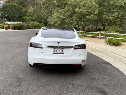 Used 2018 Tesla Model S 100D AWD/4WD image 4