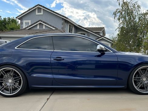 Used 2013 Audi S5 Prestige w/ Prestige Pkg image 2