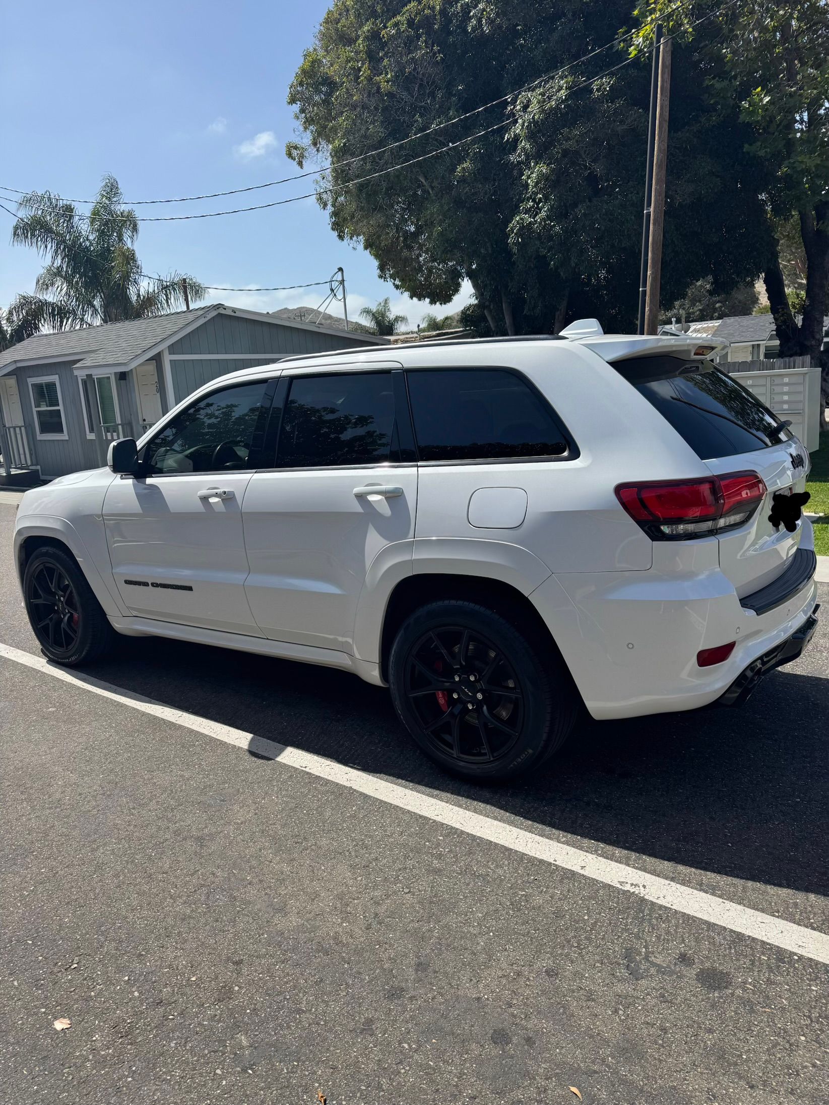 Used 2018 Jeep Grand Cherokee SRT AWD/4WD image 4