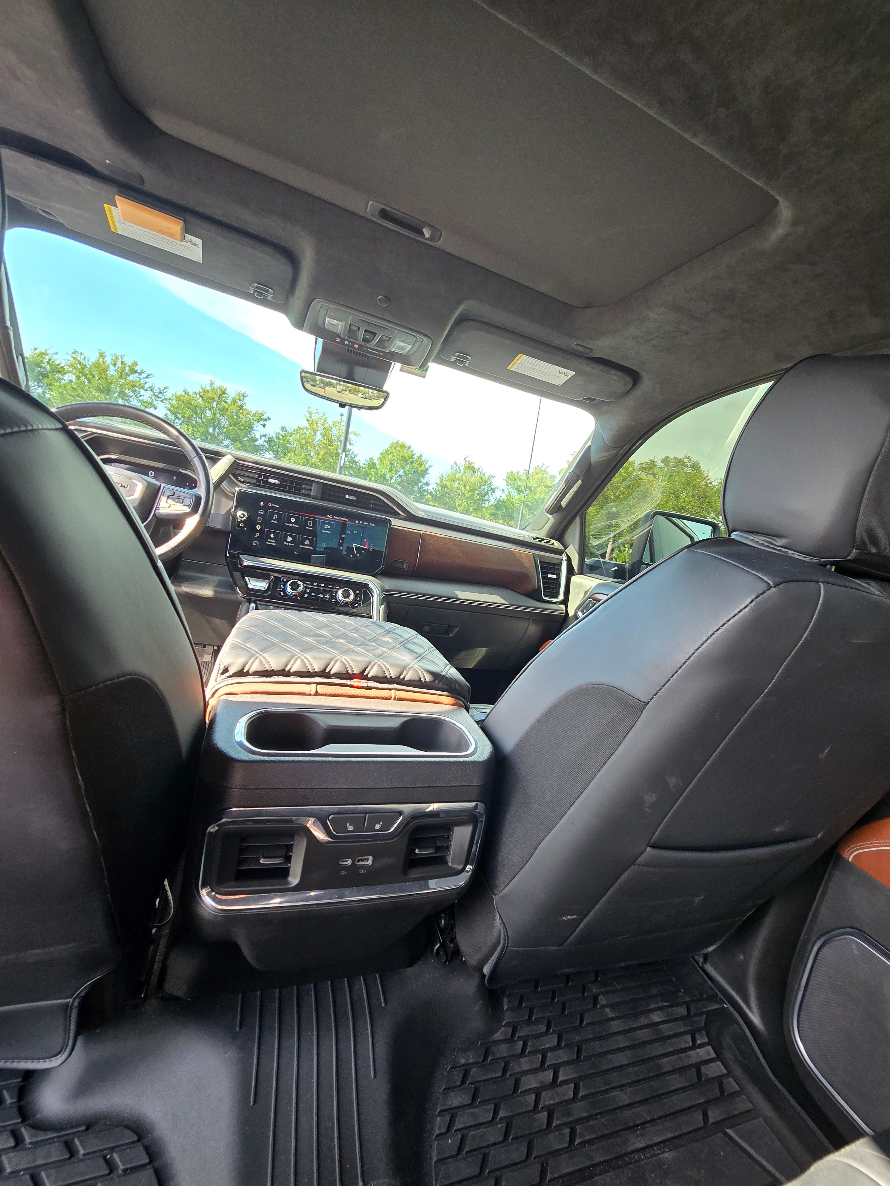 Used 2024 GMC Sierra 2500 Denali Ultimate w/ Max Trailering Package AWD/4WD image 16