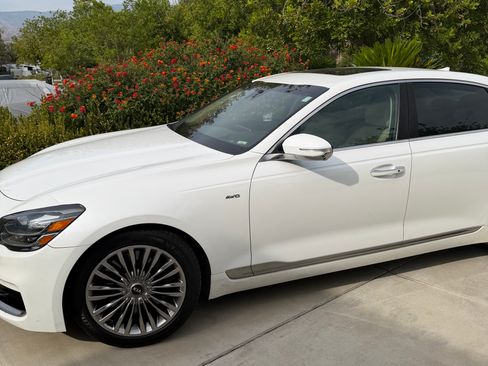 Used 2019 Kia K900 Luxury AWD/4WD image 16