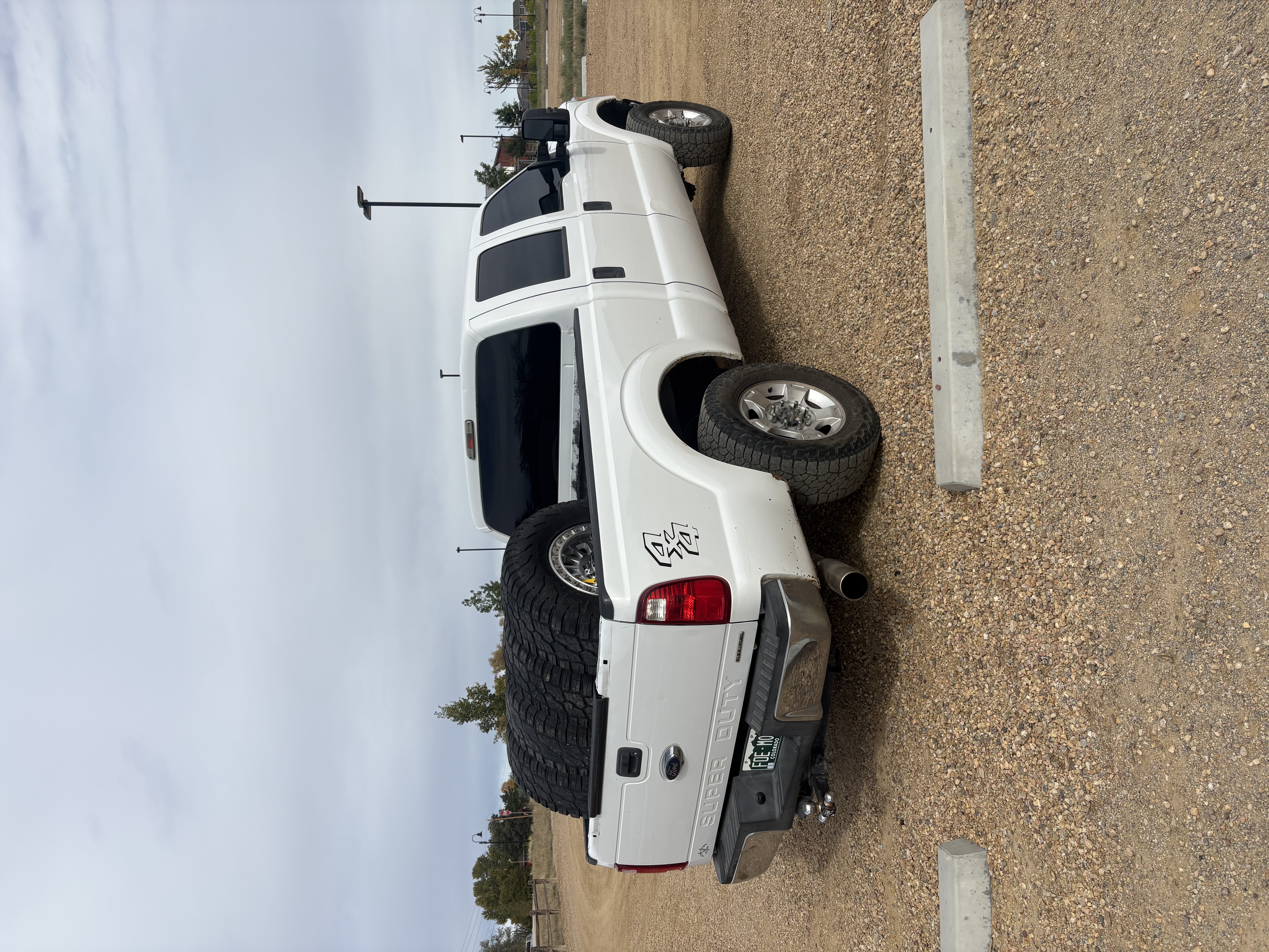 Used 2015 Ford F250 XLT w/ FX4 Off-Road Package AWD/4WD image 17