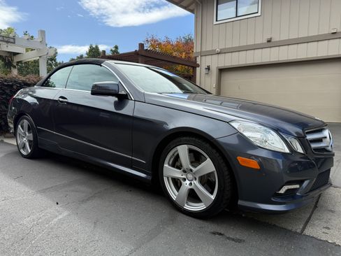 Used 2011 Mercedes-Benz E 550 Cabriolet image 16