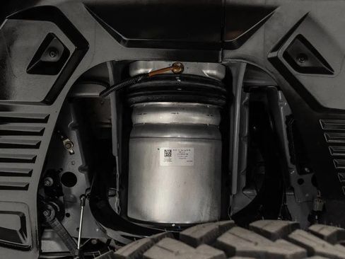 Used 2024 GMC Hummer EV 2X AWD/4WD image 18
