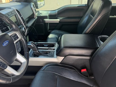 Used 2019 Ford F150 Lariat w/ Equipment Group 502A Luxury AWD/4WD image 5