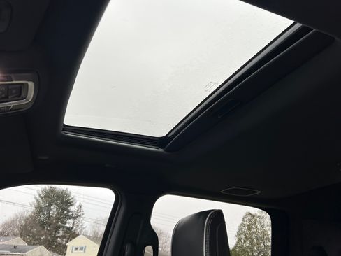 Used 2025 RAM 2500 Laramie image 21