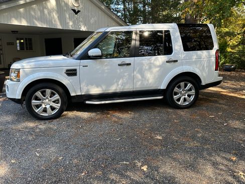 Used 2016 Land Rover LR4 HSE Silver Edition image 11