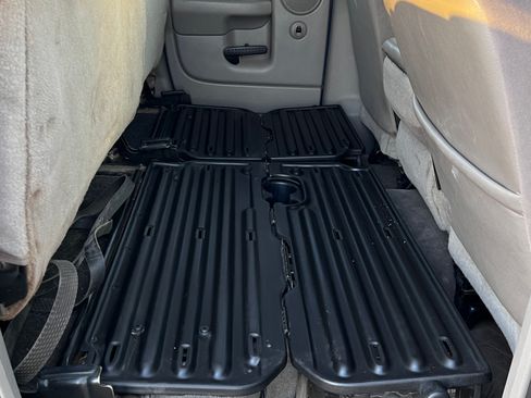 Used 2003 Dodge Ram 2500 Truck SLT image 13