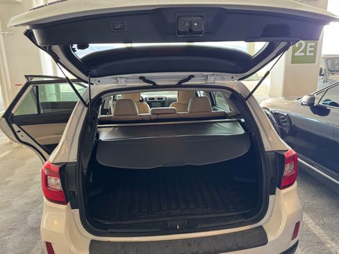 Used 2015 Subaru Outback 2.5i Limited AWD/4WD image 10