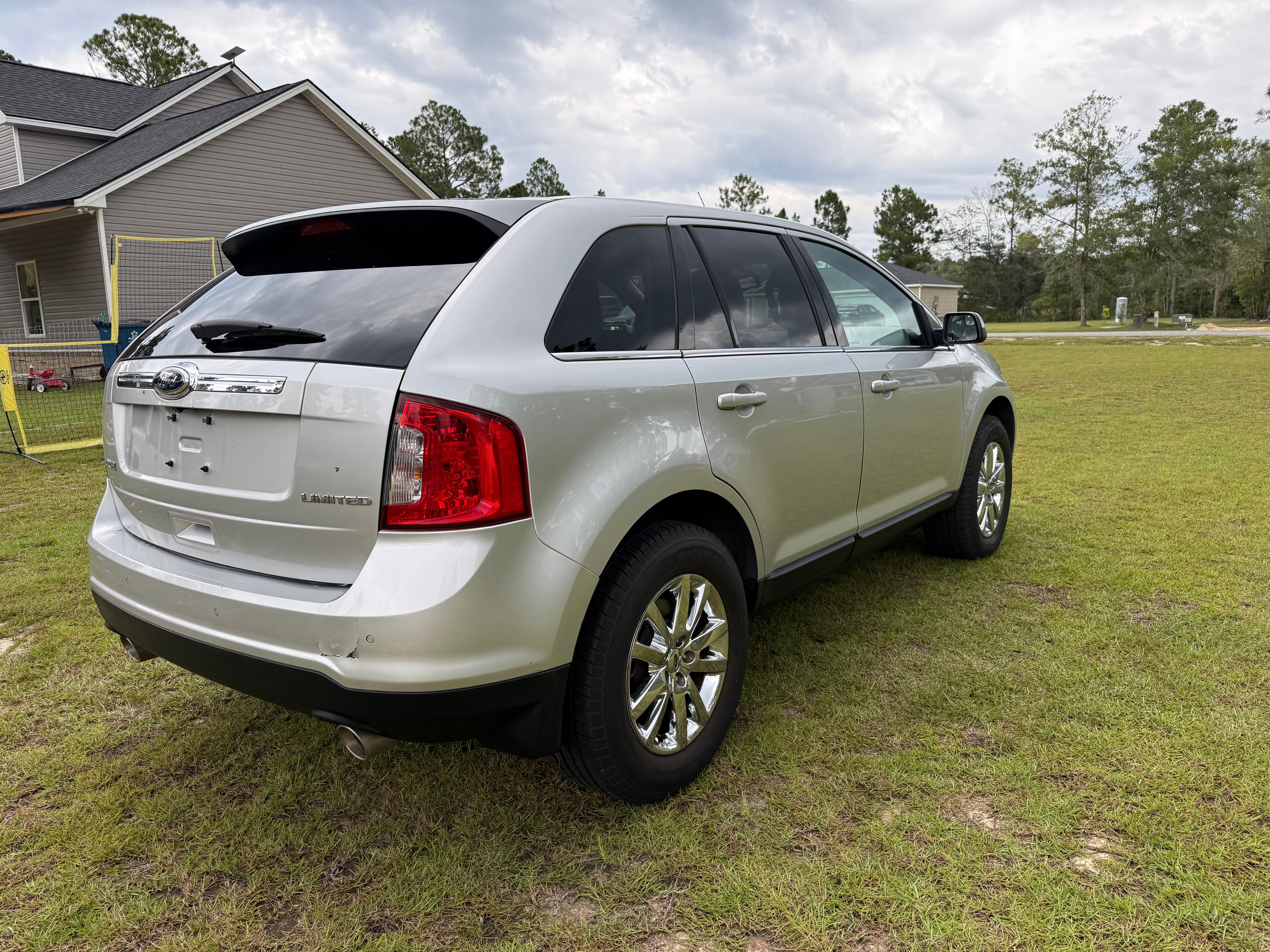 Used 2013 Ford Edge Limited FWD image 6
