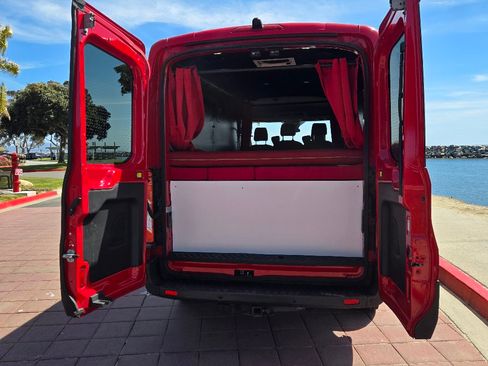 Used 2015 Ford Transit 250 148 Medium Roof image 16