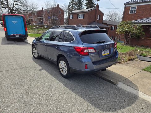 Used 2015 Subaru Outback 2.5i Premium image 6