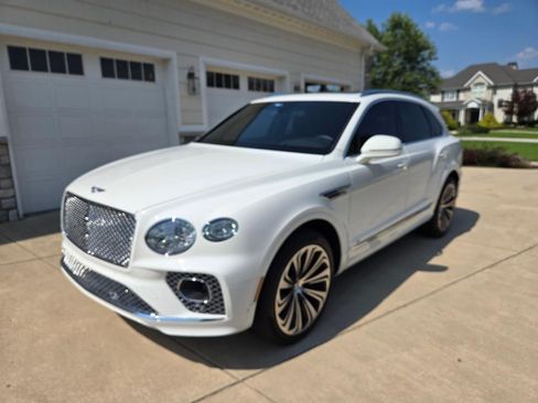 Used 2021 Bentley Bentayga AWD/4WD image 5