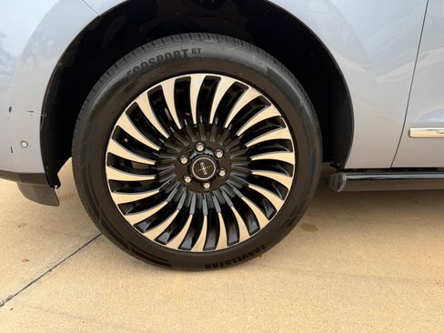 Used 2018 Lincoln Navigator L Black Label image 8