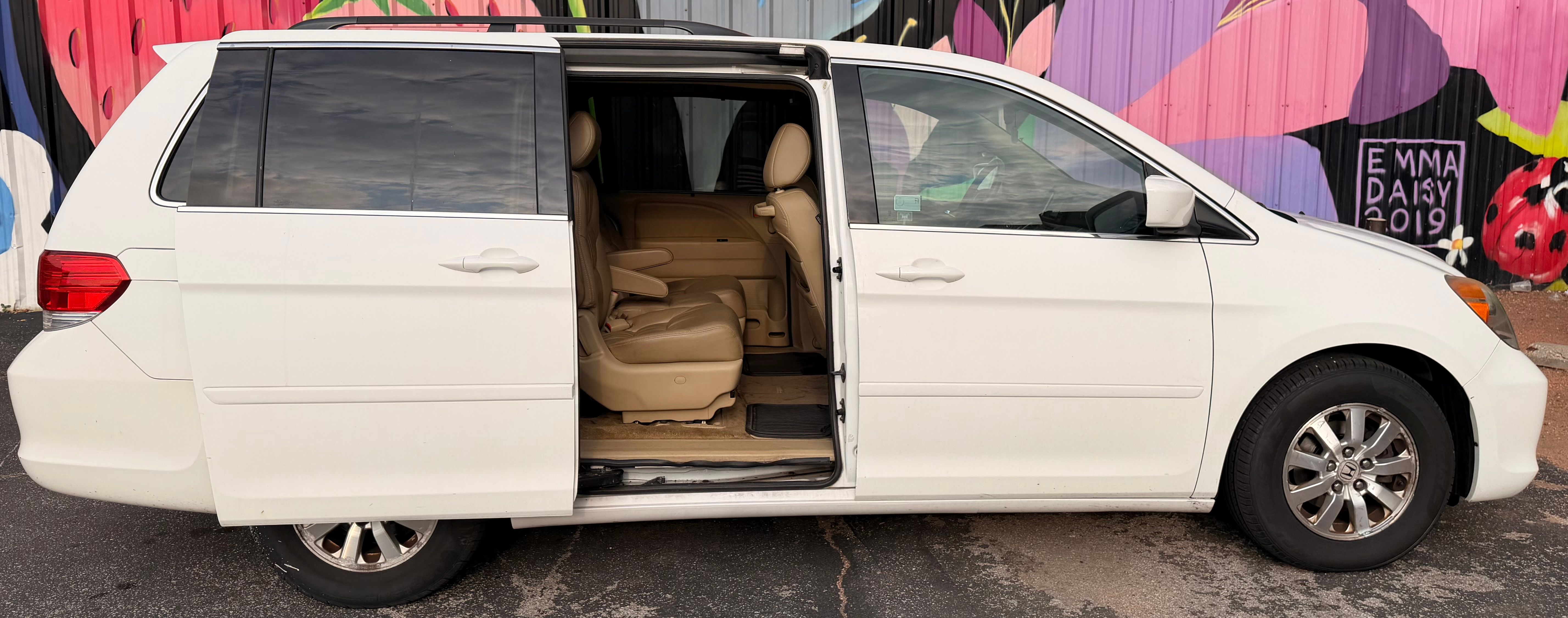 Used 2010 Honda Odyssey EX-L image 11
