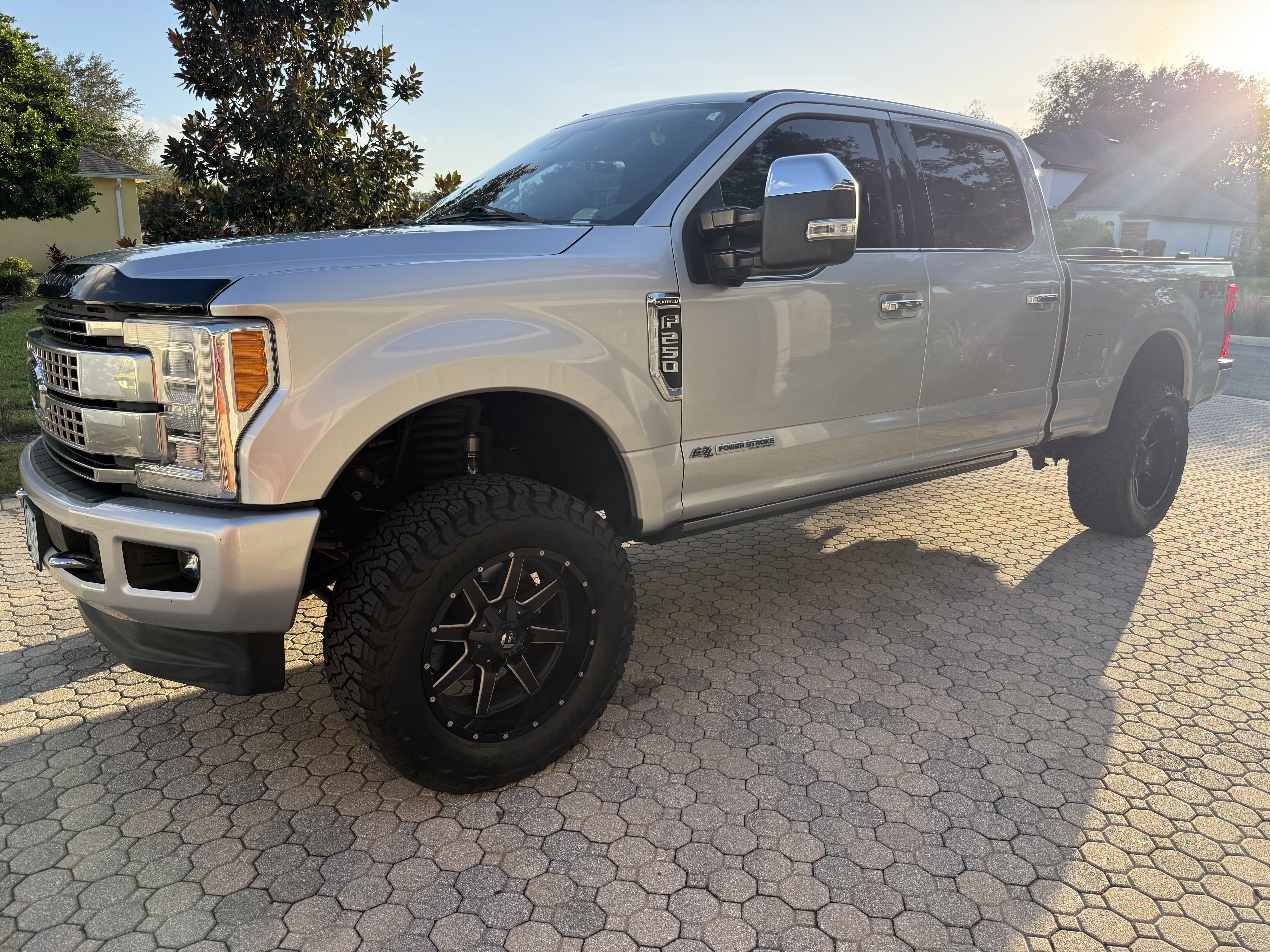 Used 2018 Ford F250 Platinum w/ Platinum Ultimate Package AWD/4WD image 6
