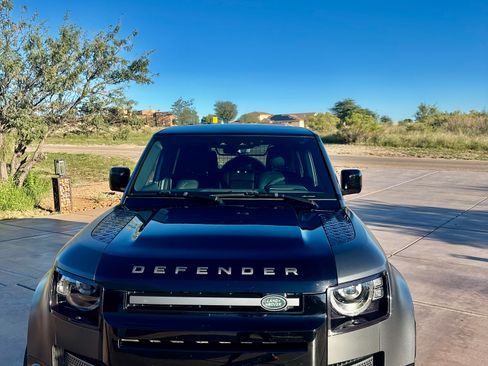 Used 2024 Land Rover Defender 110 Carpathian Edition image 6